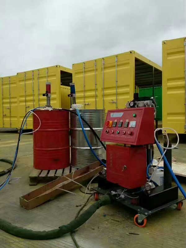 進口聚氨酯發(fā)泡機(圖1) 聚氨酯保溫發(fā)泡機設(shè)備